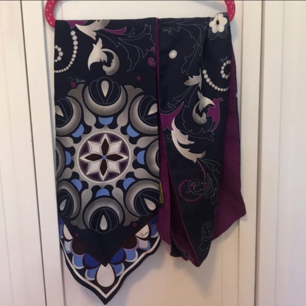 Stunning Authentic Emilio Pucci silk and wool scarf